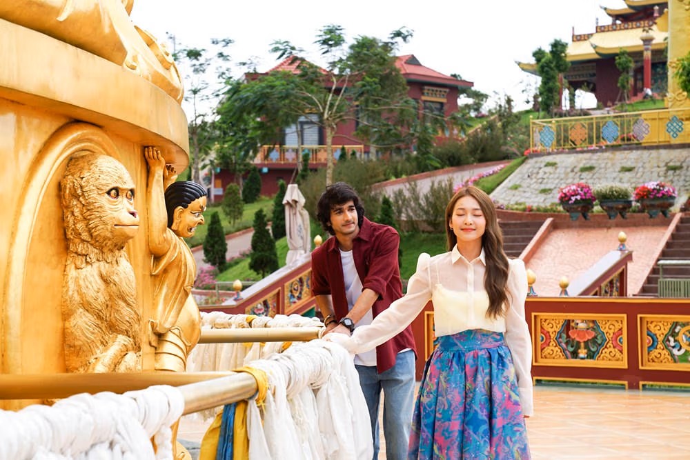 Nhìn lại phim “Vạn dặm yêu em” (kỳ 2 & hết)  Thành hay bại về sứ mệnh mở đường?   - Ảnh 3.