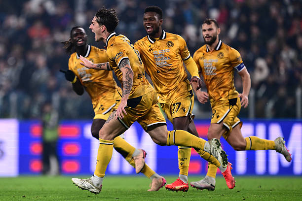 Udinese sẽ có điểm trên sân Verona?