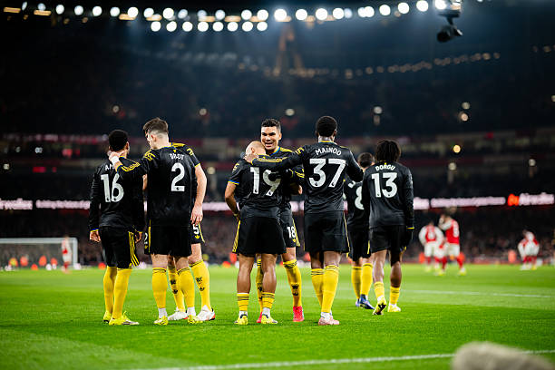 MU đánh bại Arsenal 3-2 ngay tại sân Emirates