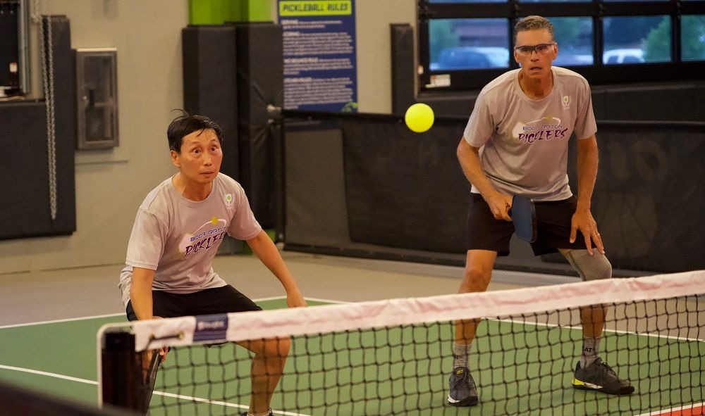5 điều người chơi pickleball trên 50 tuổi nên tránh - Ảnh 1. 5 điều người chơi pickleball trên 50 tuổi nên tránh - Ảnh 1.