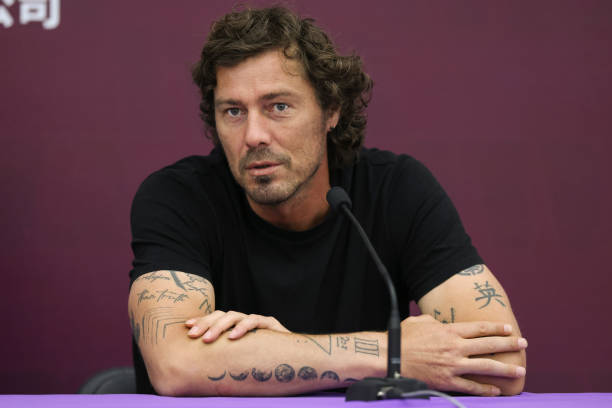 Cựu tay vợt số 1 thế giới Marat Safin cho rằng Novak Djokovic khó có cơ hội giành Grand Slam thứ 25 tại Australian Open năm nay Cựu tay vợt số 1 thế giới Marat Safin cho rằng Novak Djokovic khó có cơ hội giành Grand Slam thứ 25 tại Australian Open năm nay