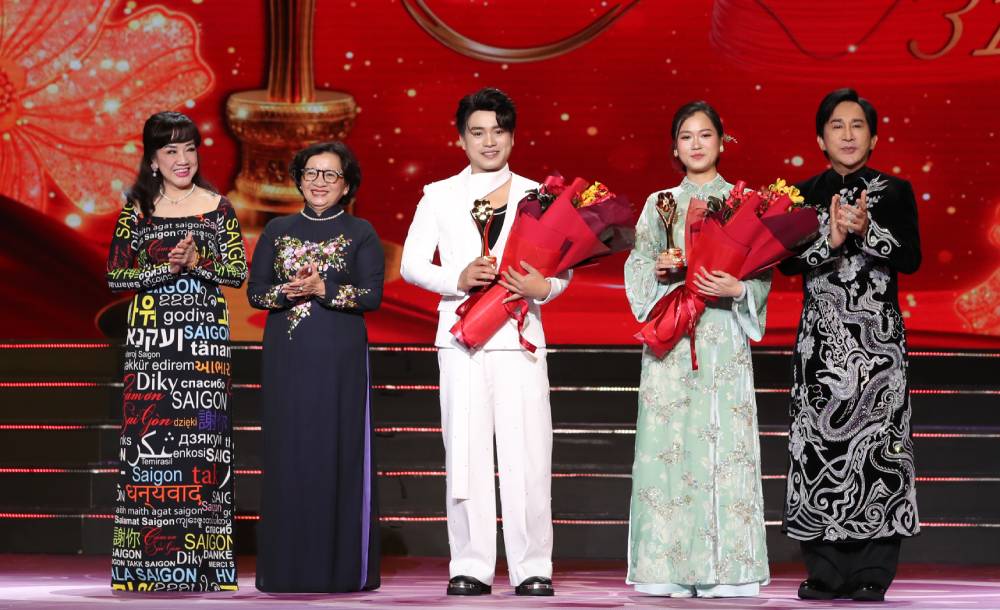 Tùng Dương, Soobin Hoàng Sơn thắng giải Mai Vàng - Ảnh 2.