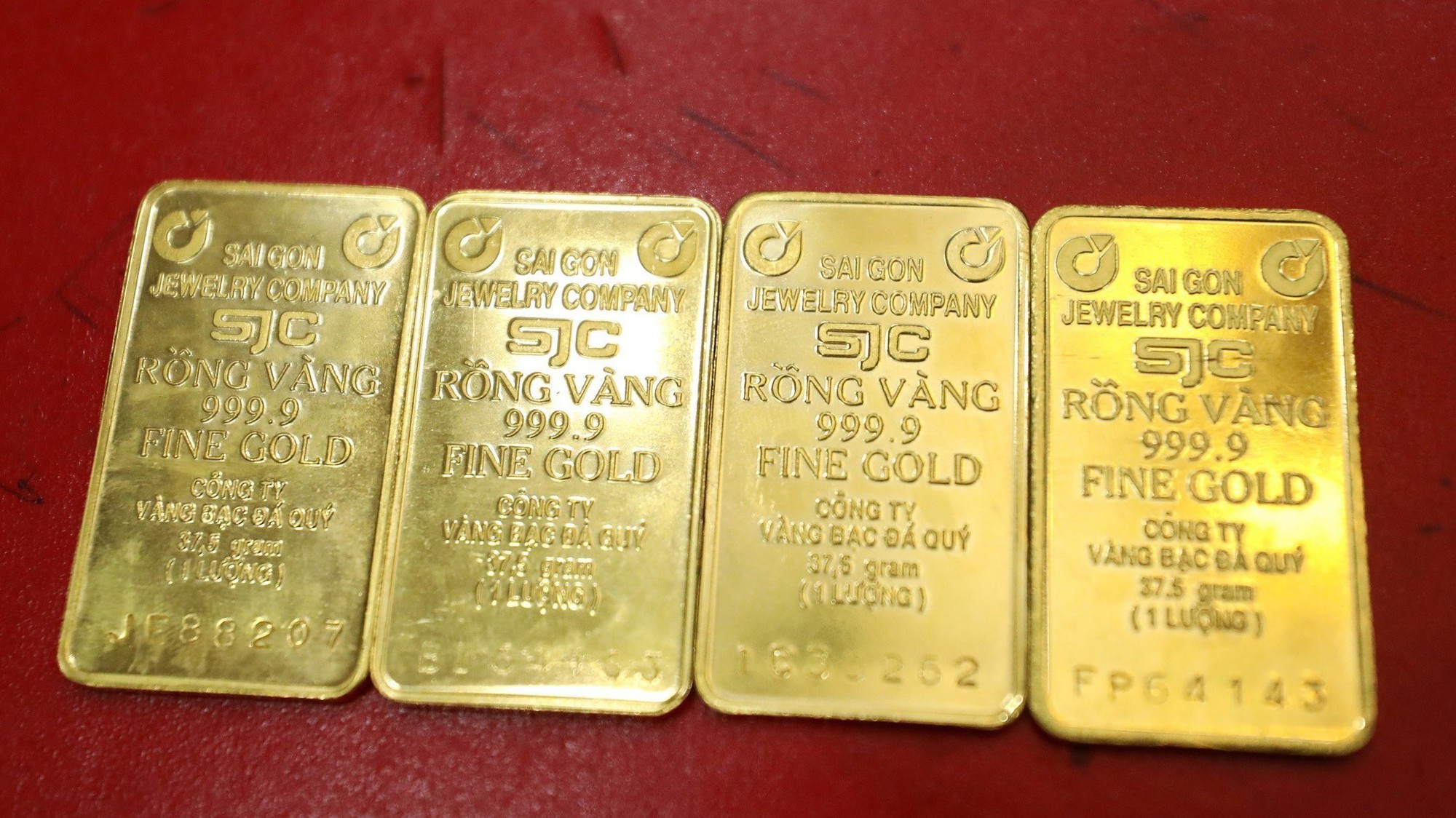 Giá vàng trong nước chiều 30/1 giảm tiếp 3,5 triệu đồng/lượng