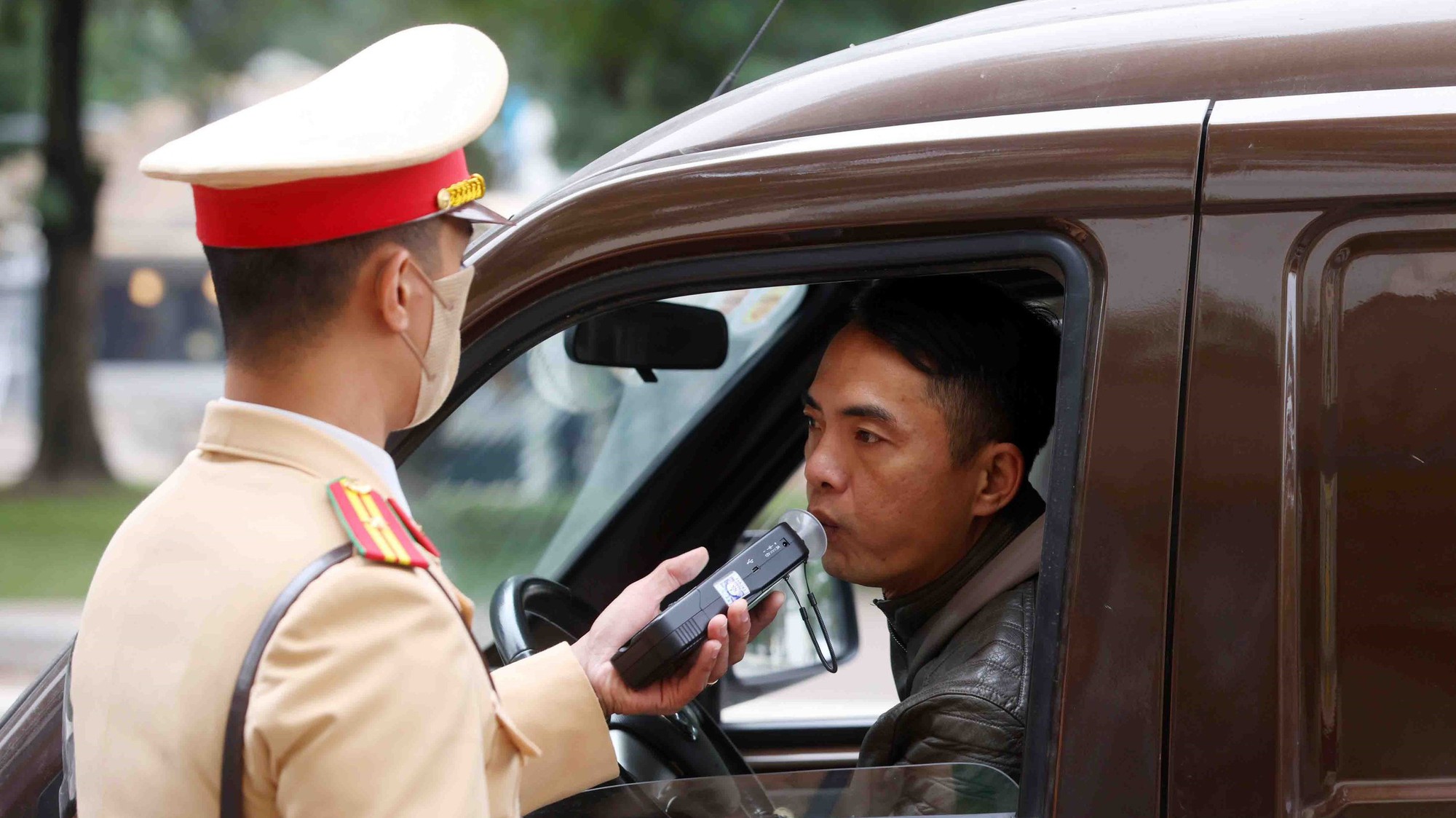 Ngày 4/1, xử lý trên 12 nghìn trường hợp vi phạm trật tự, an toàn giao thông