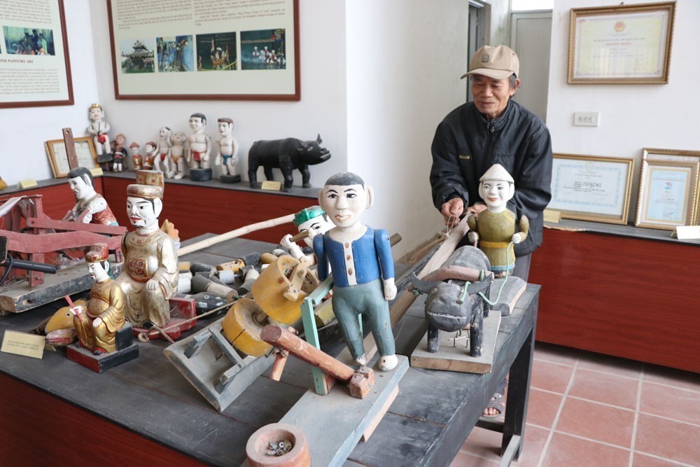 Những người "giữ lửa" cho múa rối nước Hồng Phong - Ảnh 6. Những người "giữ lửa" cho múa rối nước Hồng Phong - Ảnh 6.