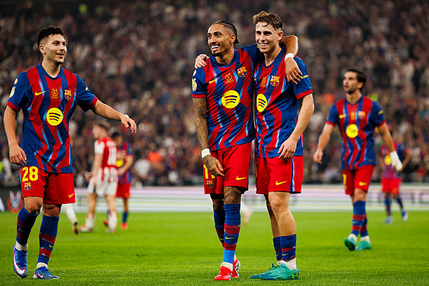 Rạng sáng 8/1 (giờ Hà Nội), Barcelona tiếp tục trình diễn phong độ ấn tượng khi vùi dập Athletic Bilbao 5-0 ở bán kết Siêu cúp Tây Ban Nha