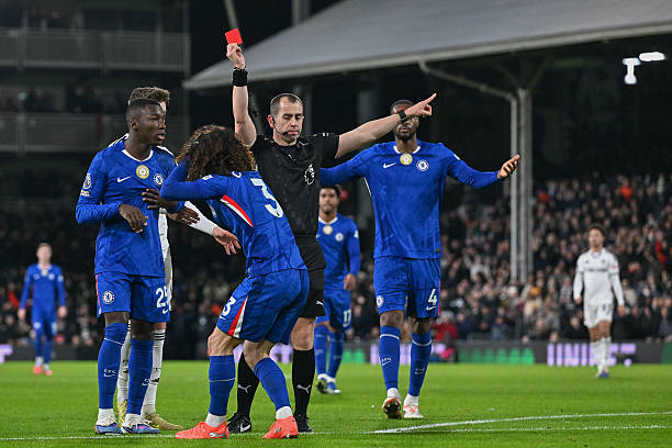 Rạng sáng 8/1 (giờ Hà Nội), Chelsea tiếp tục lún sâu vào khủng hoảng khi để thua 1-2 trước Fulham ngay tại Stamford Bridge trong khuôn khổ vòng 21 Premier League. Rạng sáng 8/1 (giờ Hà Nội), Chelsea tiếp tục lún sâu vào khủng hoảng khi để thua 1-2 trước Fulham ngay tại Stamford Bridge trong khuôn khổ vòng 21 Premier League.