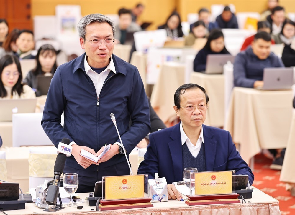 Họp báo Chính phủ: Triển khai đồng bộ các giải pháp bảo đảm an ninh, an toàn Đại hội XIV của Đảng - Ảnh 1. Họp báo Chính phủ: Triển khai đồng bộ các giải pháp bảo đảm an ninh, an toàn Đại hội XIV của Đảng - Ảnh 1.