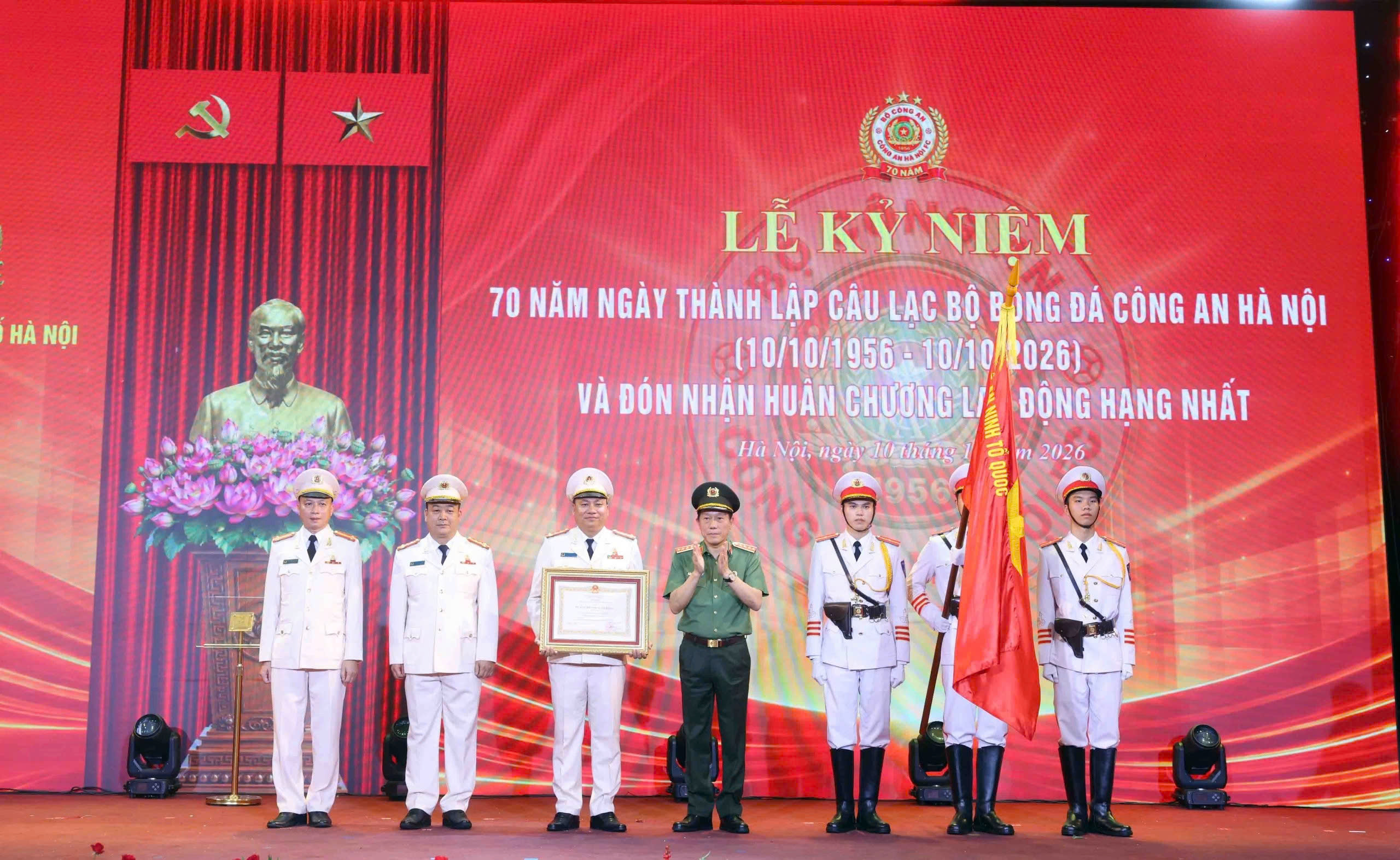 Tổng Bí thư, Chủ tịch nước Tô Lâm dự kỷ niệm 70 năm thành lập CLB Công an Hà Nội và chia sẻ khát vọng World Cup của Việt Nam - Ảnh 3.