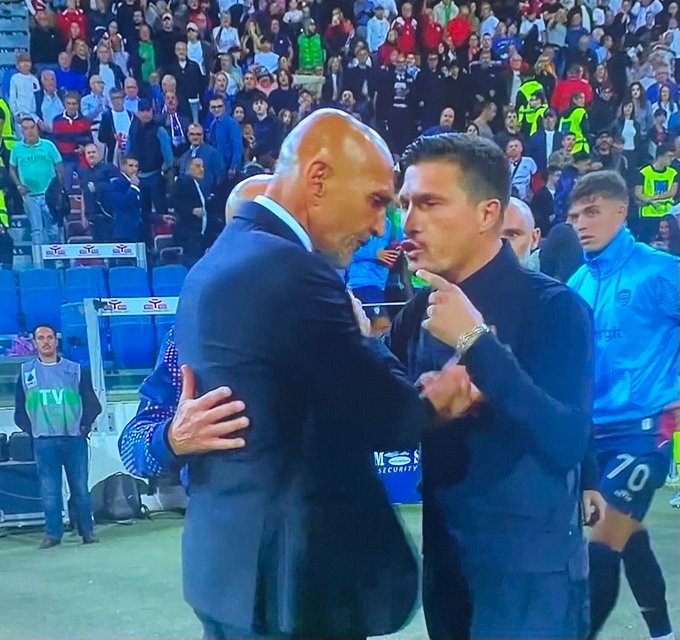 Serie A: Juventus bị cầm hòa dù tung ra 22 cú sút, HLV Spalletti nhận thẻ đỏ - Ảnh 2.