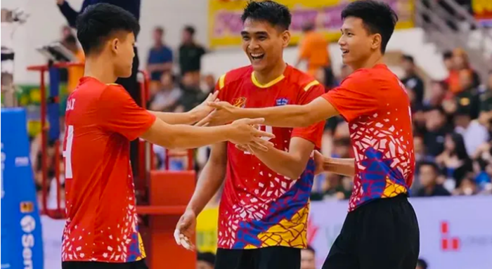 Theo thông tin từ ban huấn luyện Thể Công Tân Cảng ngày 11/10, Rivan Nurmulki đã hoàn tất thỏa thuận hợp đồng để trở lại thi đấu cho đội tại vòng 2 giải vô địch quốc gia năm nay, dự kiến diễn ra tại TP.HCM. Ảnh: VFV