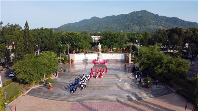 Lan tỏa giá trị lịch sử sự kiện Bác Hồ đến vịnh Cam Ranh - Ảnh 3. Lan tỏa giá trị lịch sử sự kiện Bác Hồ đến vịnh Cam Ranh - Ảnh 3.