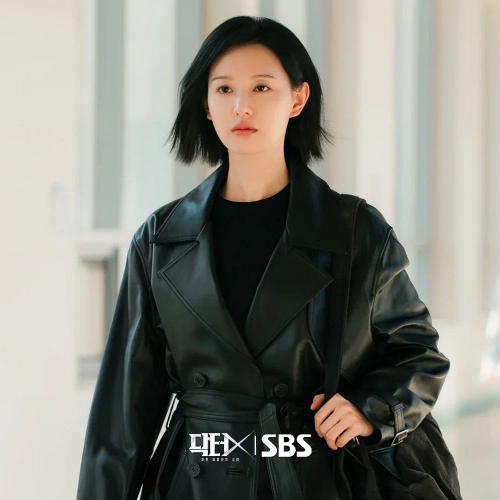 Kim Ji Won gây sốt với màn "lột xác" trong "Doctor X" - Ảnh 6. Kim Ji Won gây sốt với màn "lột xác" trong "Doctor X" - Ảnh 6.