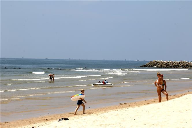 Các điểm du lịch ven biển đón dòng khách quốc tế trú đông - Ảnh 2. Các điểm du lịch ven biển đón dòng khách quốc tế trú đông - Ảnh 2.