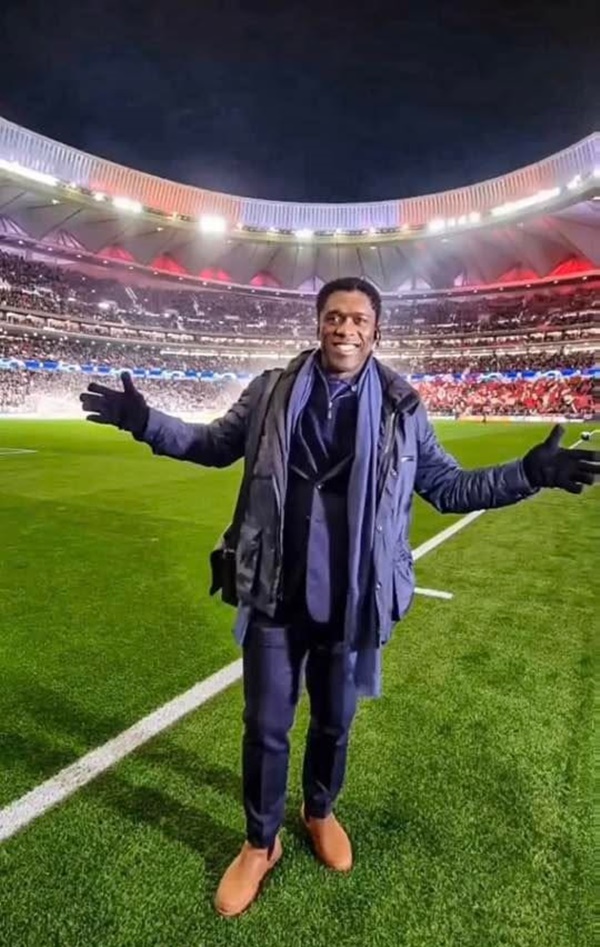 Cựu danh thủ tuyển Hà Lan, Real Madrid và AC Milan Clarence Seedorf trở lại làm HLV sau 7 năm. Ảnh: FBNV Cựu danh thủ tuyển Hà Lan, Real Madrid và AC Milan Clarence Seedorf trở lại làm HLV sau 7 năm. Ảnh: FBNV