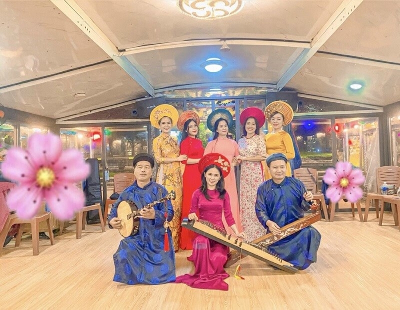 Huế triển khai xây dựng hồ sơ khoa học 'Ca Huế' trình UNESCO - Ảnh 2. Huế triển khai xây dựng hồ sơ khoa học 'Ca Huế' trình UNESCO - Ảnh 2.