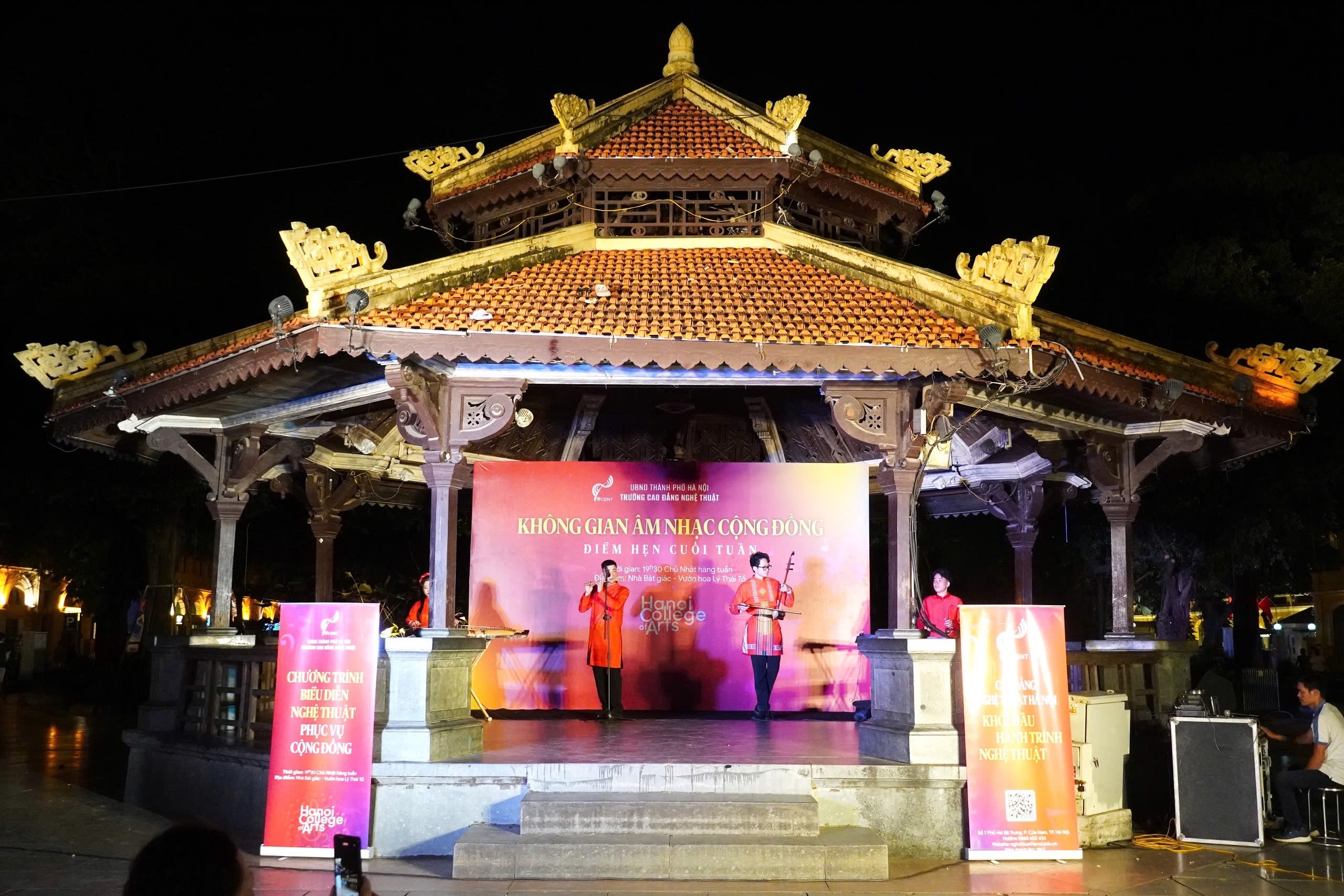 Hình ảnh trong album