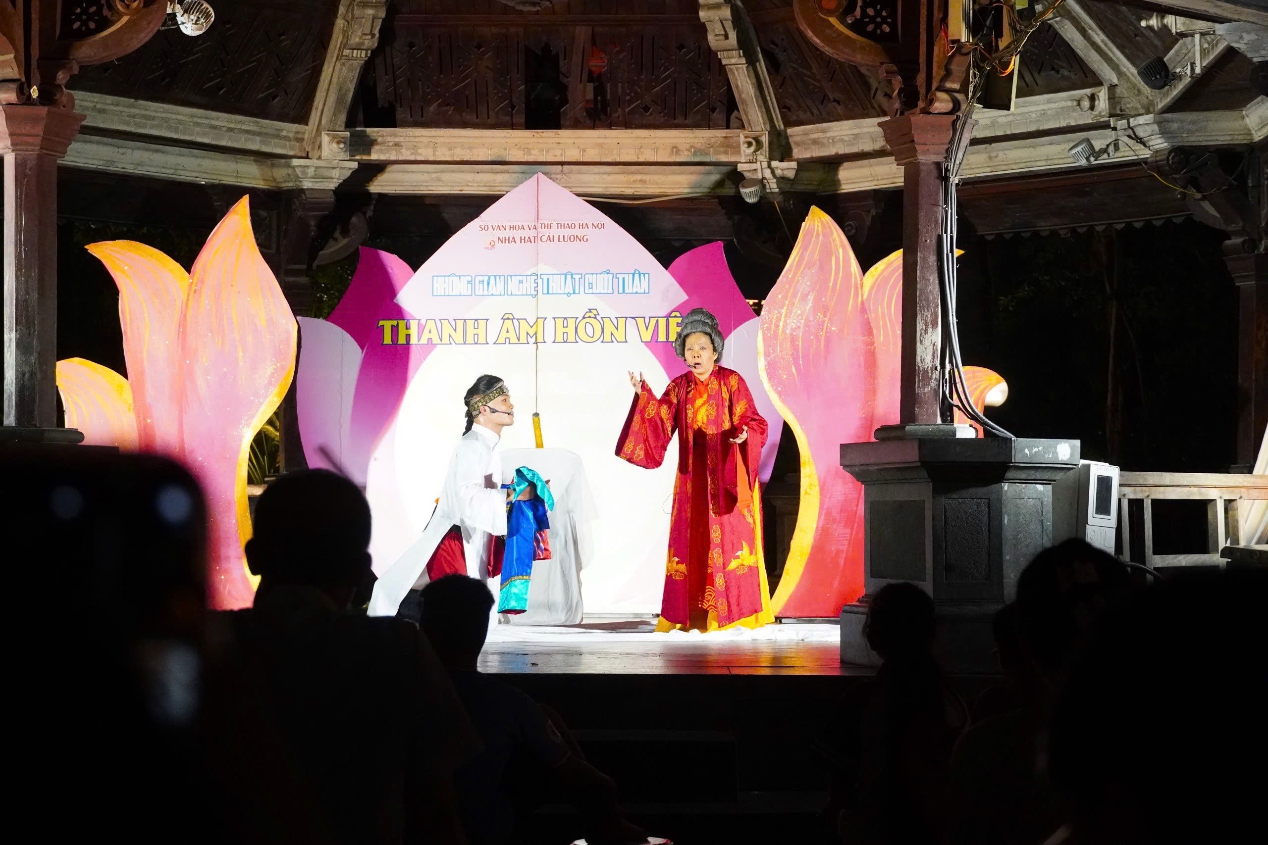 Hình ảnh trong album