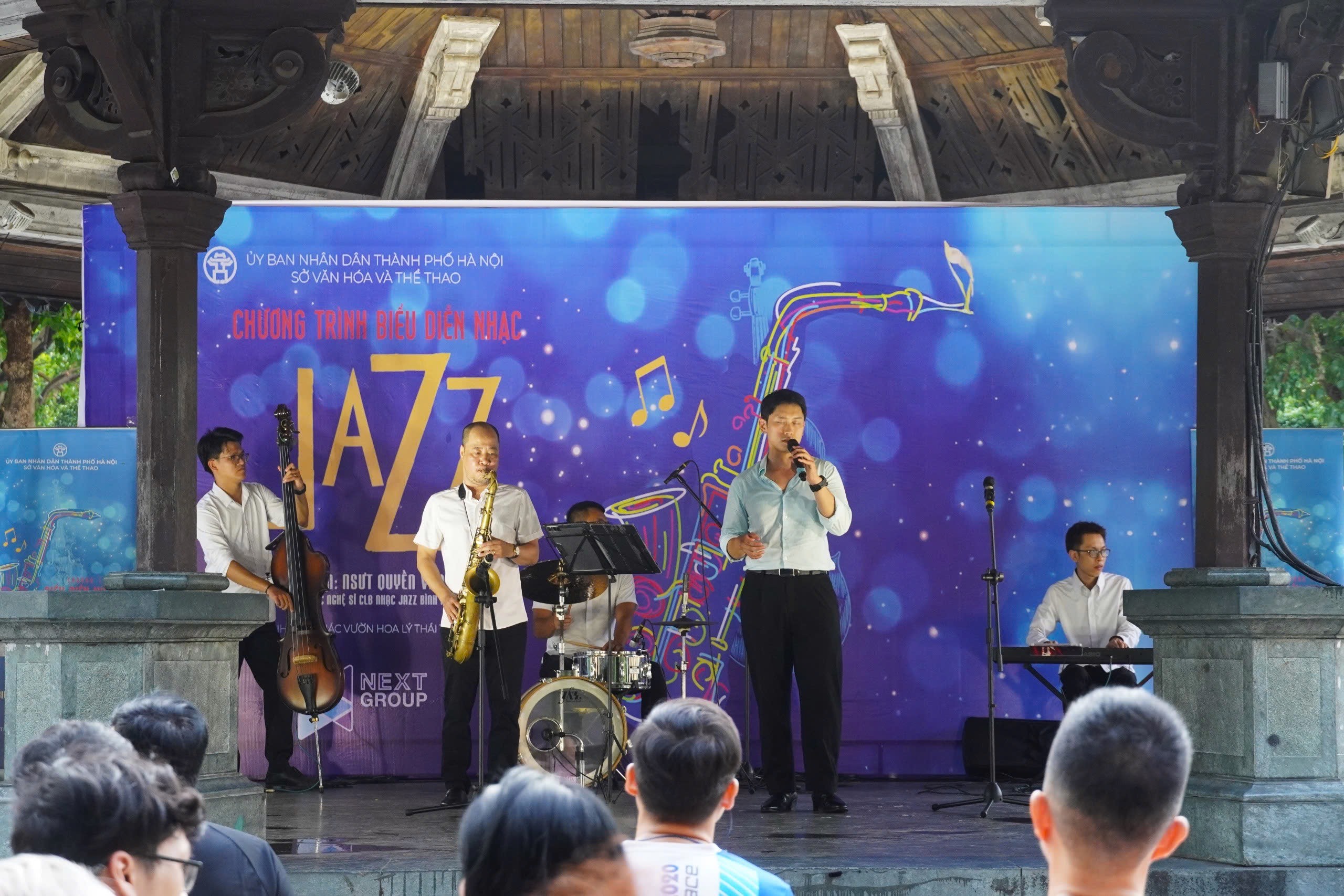 Hình ảnh trong album