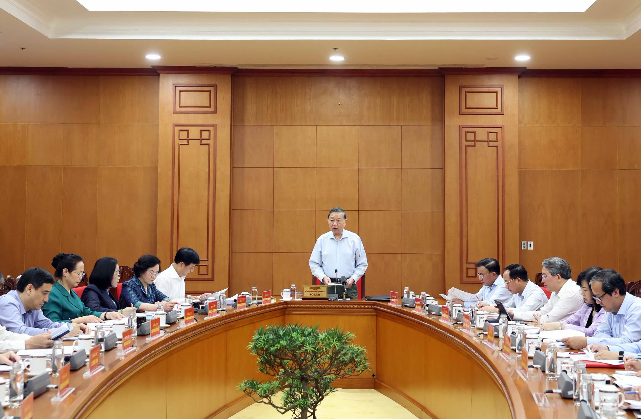 Tổng Bí thư, Chủ tịch nước Tô Lâm: Sức khỏe, thể lực người dân là một bộ phận của sức mạnh quốc gia - Ảnh 1. Tổng Bí thư, Chủ tịch nước Tô Lâm: Sức khỏe, thể lực người dân là một bộ phận của sức mạnh quốc gia - Ảnh 1.