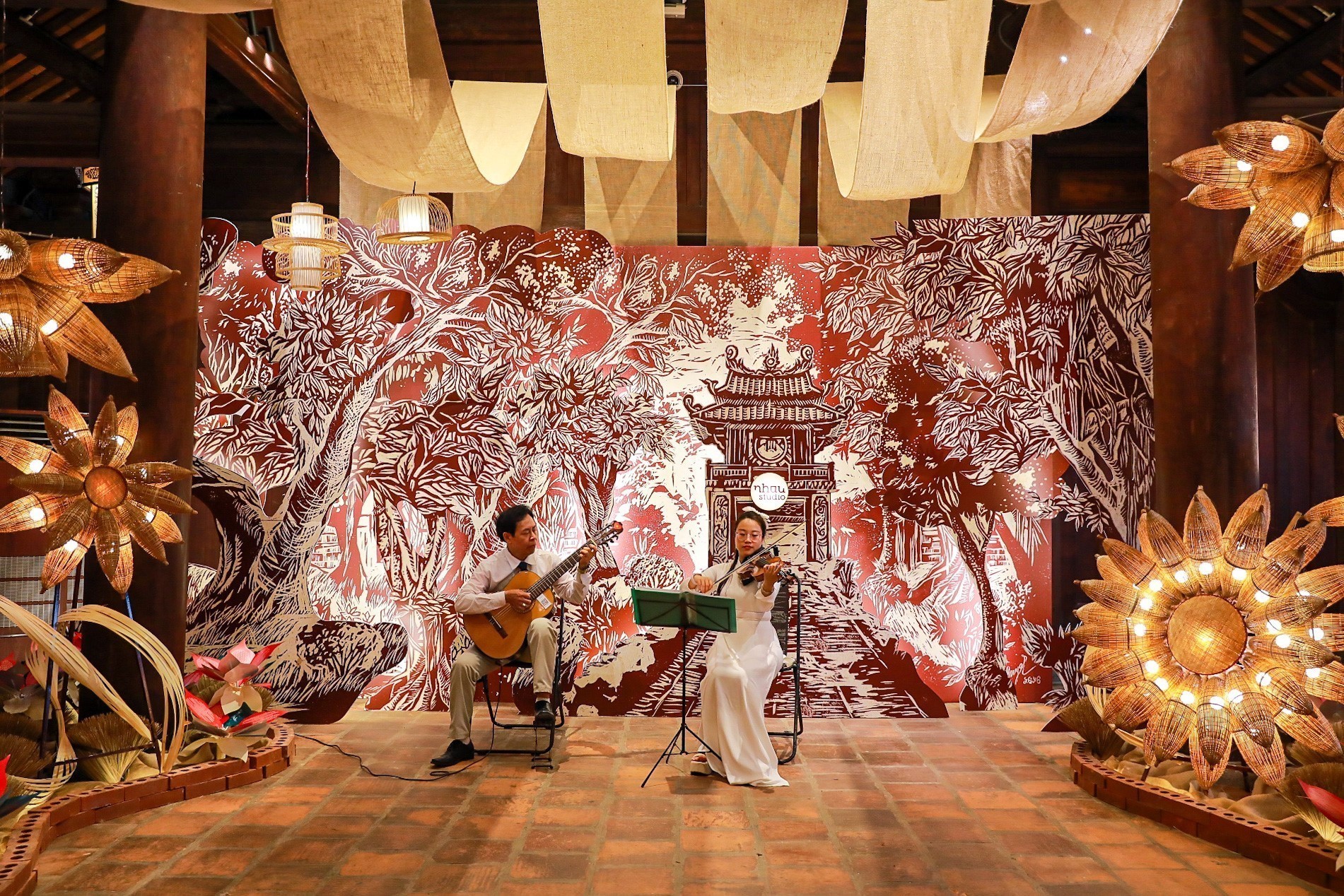Hình ảnh trong album