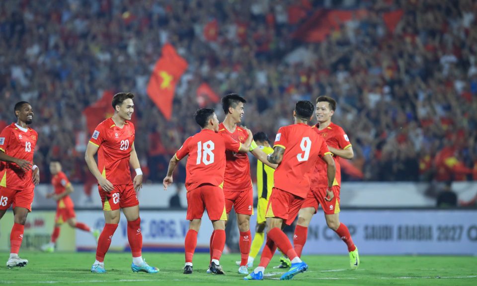 Đội tuyển Việt Nam đá toàn giờ đẹp tại Asian Cup 2027 - Ảnh 2. Đội tuyển Việt Nam đá toàn giờ đẹp tại Asian Cup 2027 - Ảnh 2.