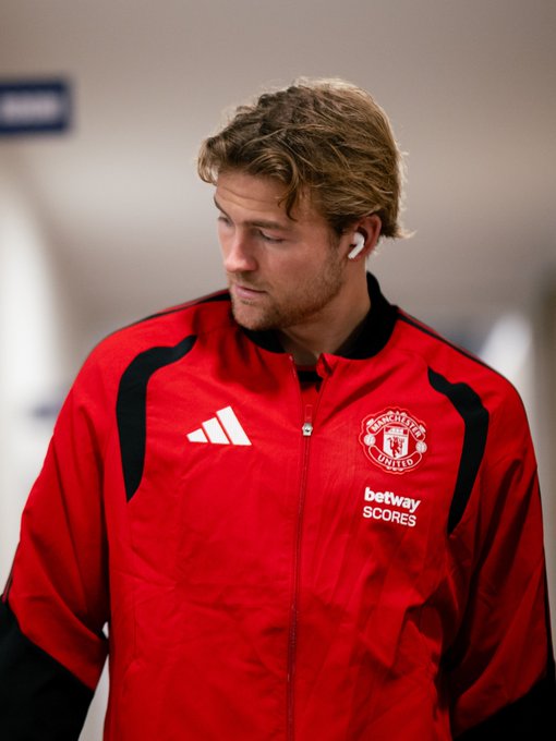 De Ligt trở lại đội hình ra sân của MU - Ảnh: MU