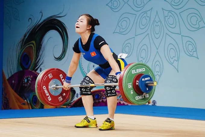 Cử tạ Việt Nam khởi động cuộc đua giành vé Olympic 2028 - Ảnh 2.
