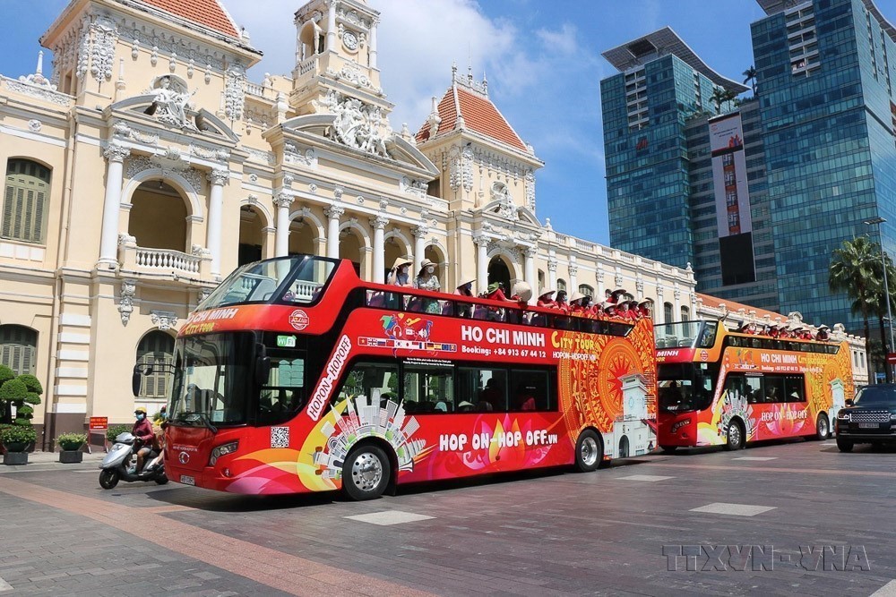 Kiến tạo thương hiệu siêu đô thị trên bản đồ du lịch quốc tế - Ảnh 1. Kiến tạo thương hiệu siêu đô thị trên bản đồ du lịch quốc tế - Ảnh 1.