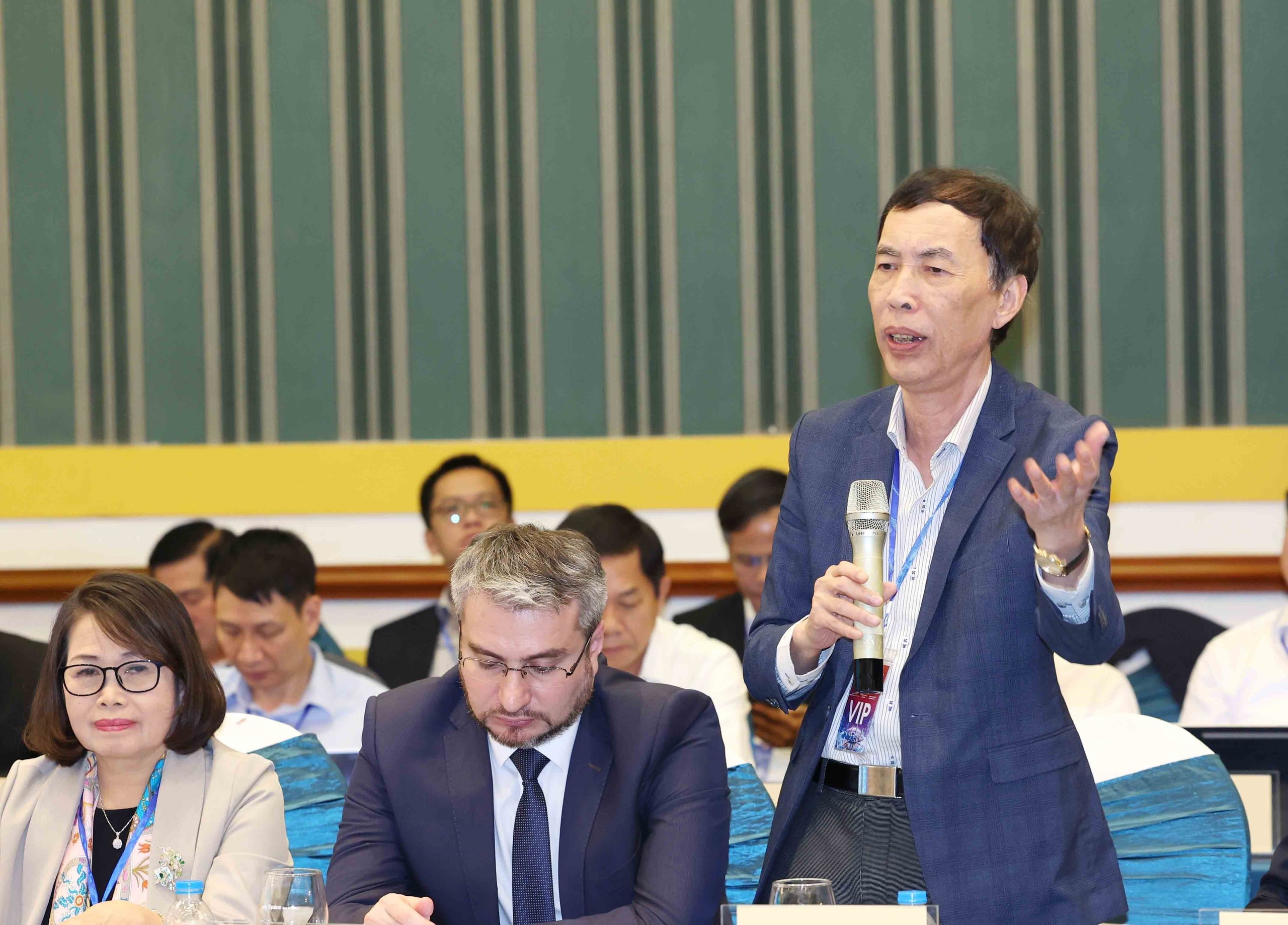 Hội thảo "Cơ chế, chính sách đặc thù, vượt trội thu hút đầu tư và nhà đầu tư chiến lược vào Thành phố Hồ Chí Minh trong tình hình mới". Ảnh: TTXVN