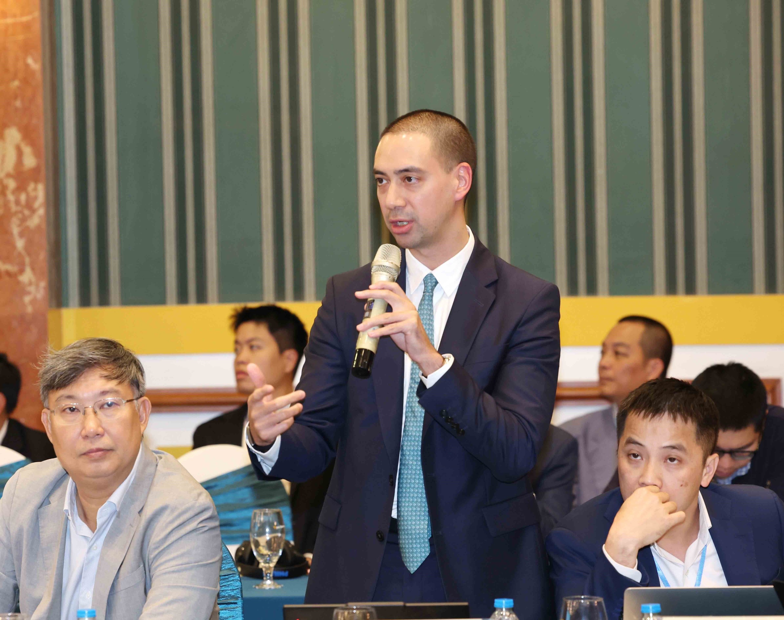 Hội thảo "Cơ chế, chính sách đặc thù, vượt trội thu hút đầu tư và nhà đầu tư chiến lược vào Thành phố Hồ Chí Minh trong tình hình mới". Ảnh: TTXVN