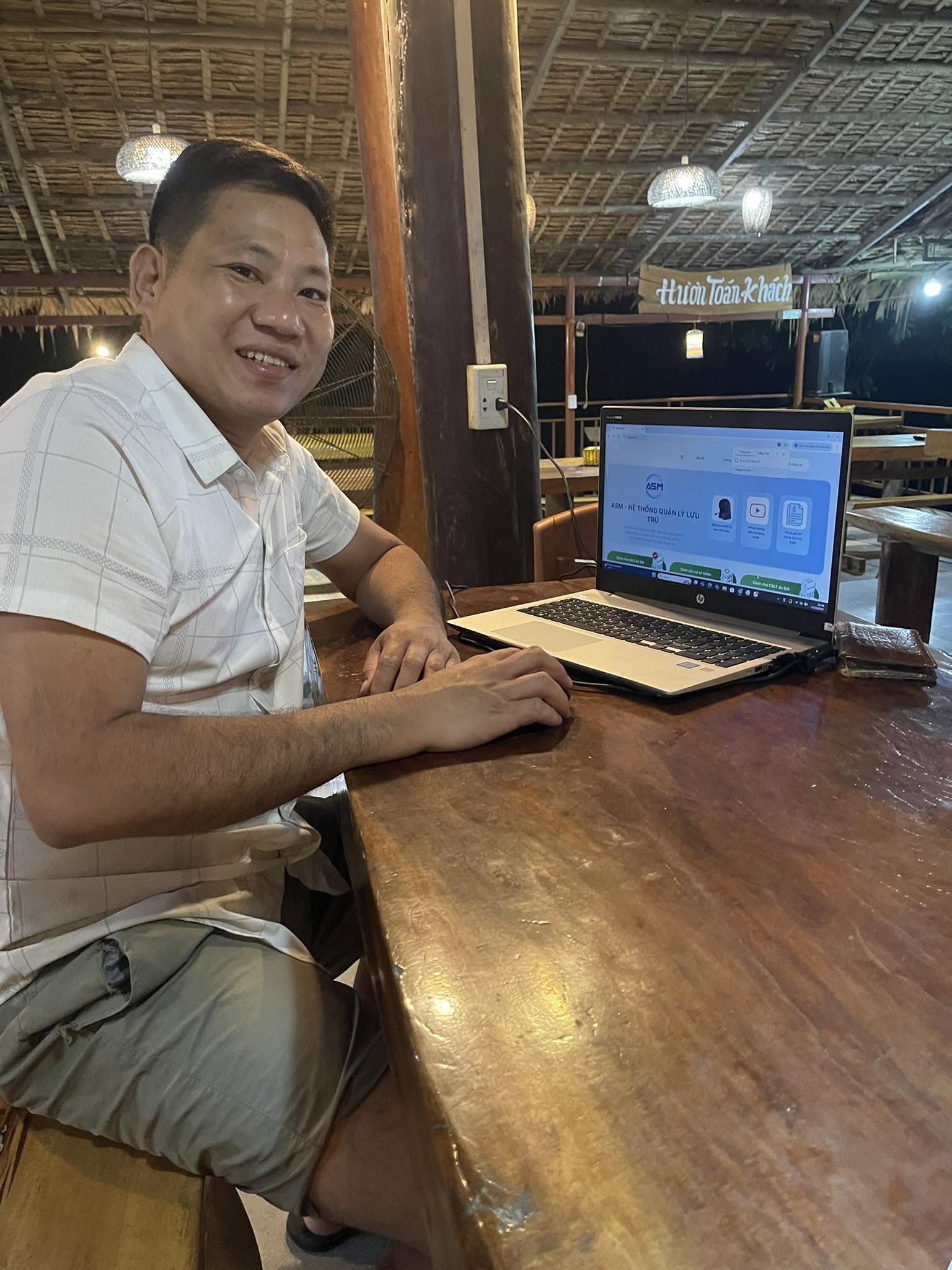 Anh Hà Văn Huế vẫn cần mẫn quảng bá du lịch, ẩm thực địa phương trên các nền tảng số