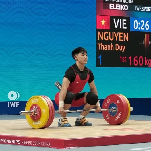 Lực sĩ 17 tuổi Nguyễn Thành Duy phá 2 kỷ lục thế giới - Ảnh 1. Lực sĩ 17 tuổi Nguyễn Thành Duy phá 2 kỷ lục thế giới - Ảnh 1.