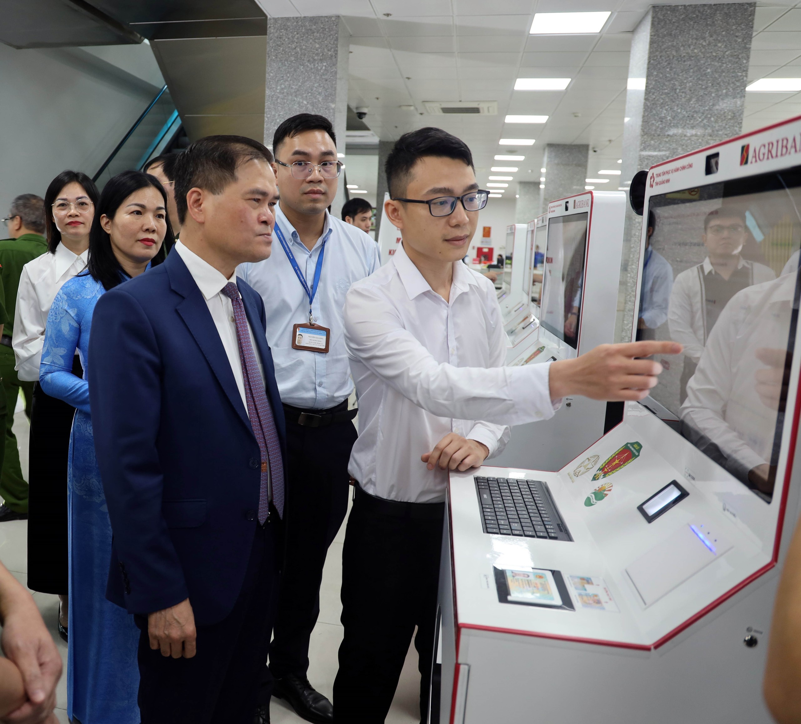 Mô hình Kiosk thông minh tại Quảng Ninh