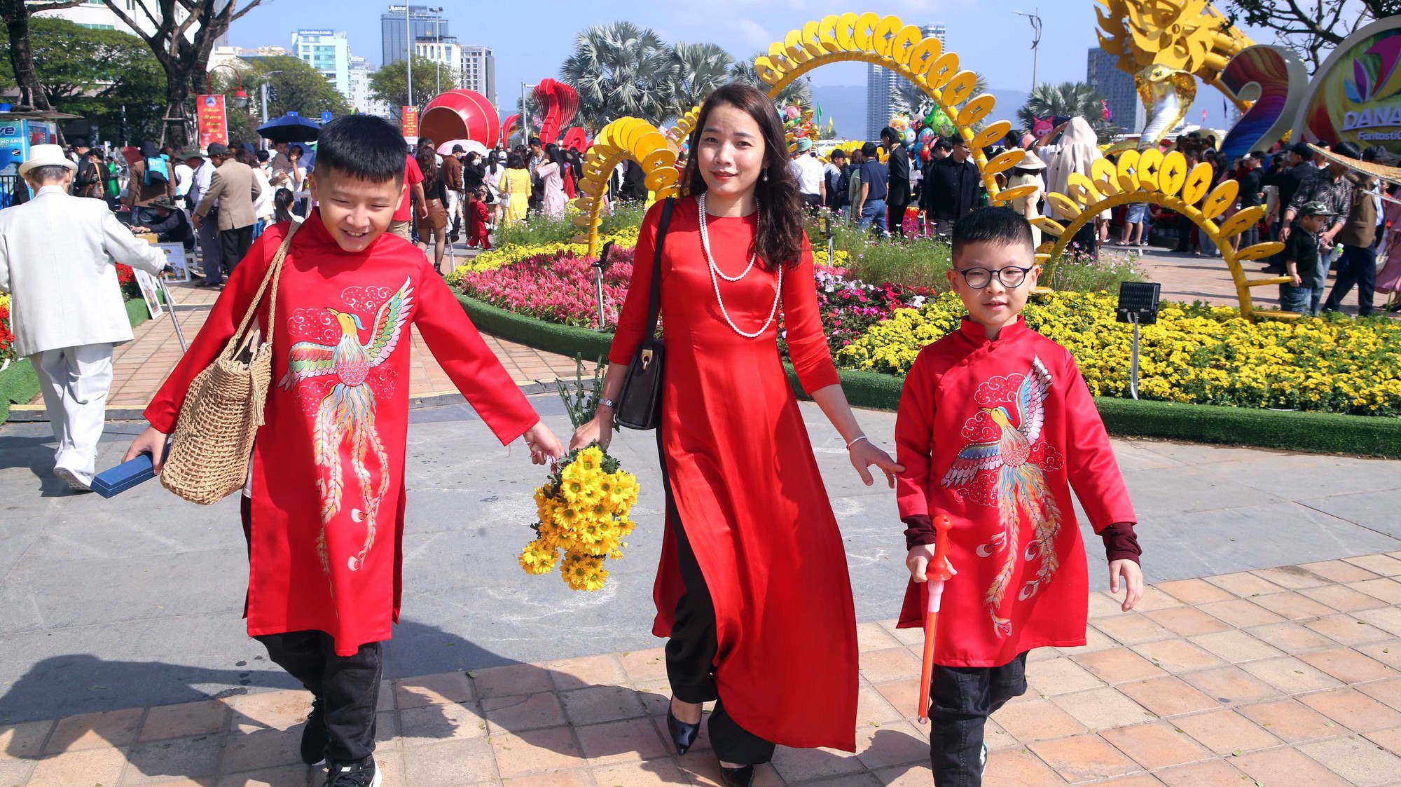 Thủ tướng đôn đốc thực hiện nhiệm vụ phục vụ nhân dân đón Tết Nguyên đán Bính Ngọ 2026