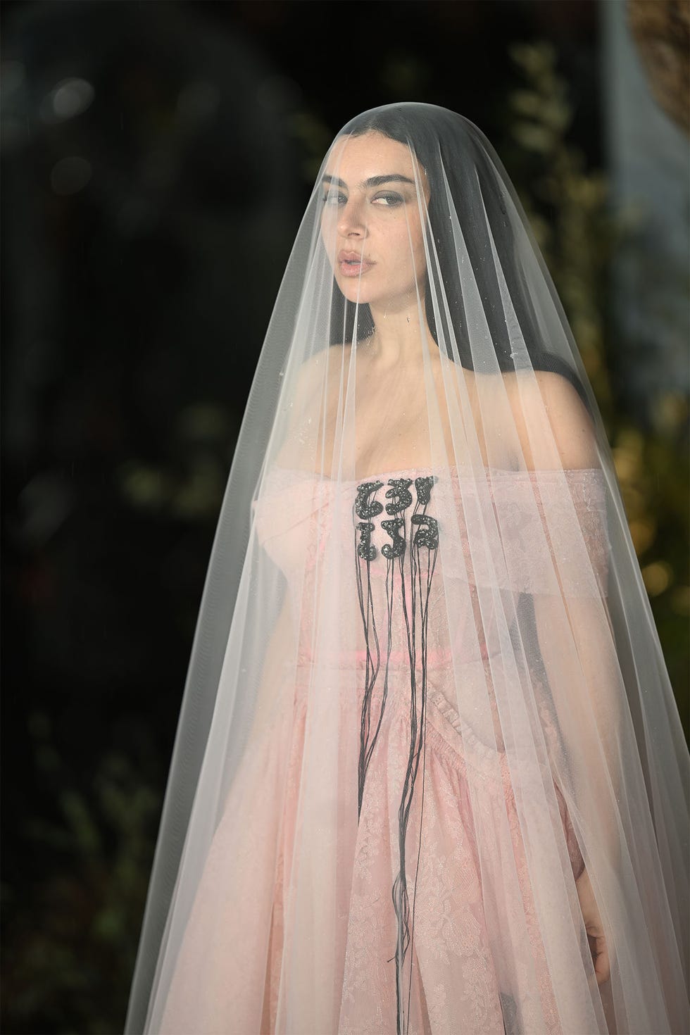 Phim "Đồi gió hú" 2026: Góc nhìn hiện đại về 1 tác phẩm kinh điển - Ảnh 5.