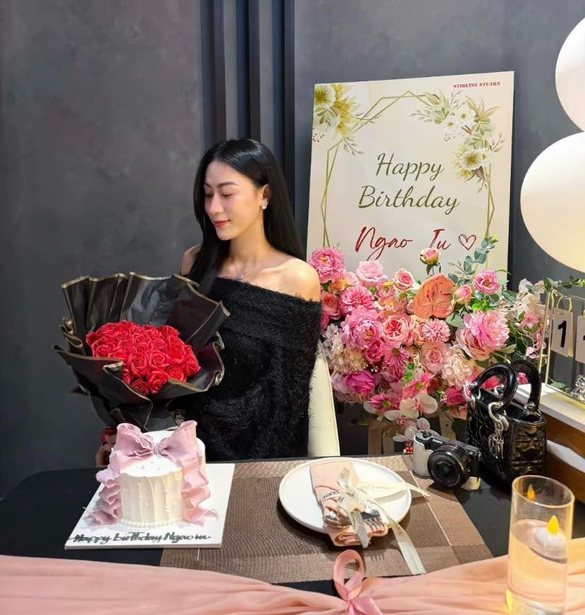 Đối chuyền xinh đẹp nhất bóng chuyền nữ Việt Nam đón tuổi 25 ấm áp bên bạn trai - Ảnh 1.