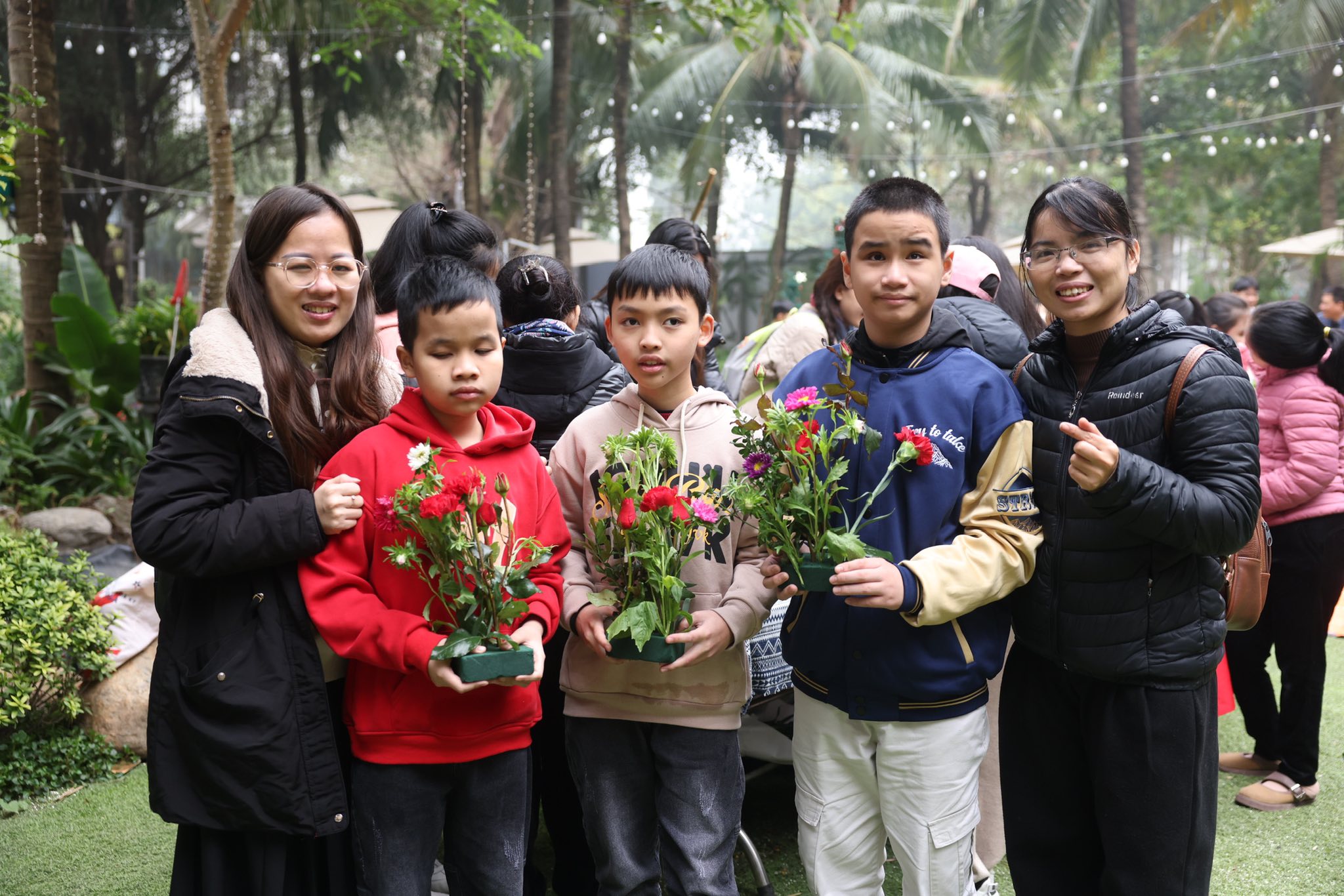 Mùa xuân yêu thương từ những giác quan đặc biệt - Ảnh 1.