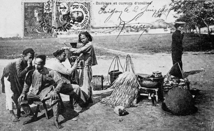 Sống chậm cuối tuần: Từ chiếc chậu đồng của bác phó cạo đến... tông-đơ điện - Ảnh 1.