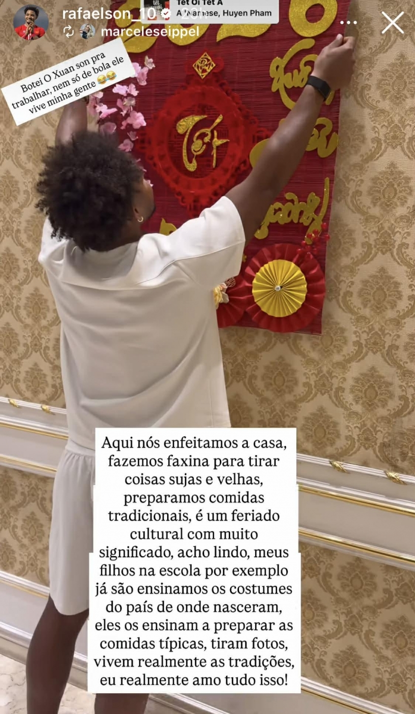 Tuyển thủ Việt Nam mua đào, đi gói bánh chưng đón Tết - Ảnh 2.