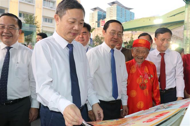 Lễ hội đường sách Tết Bính Ngọ 2026: Khai Xuân bằng tri thức, tư duy mới - Ảnh 2.