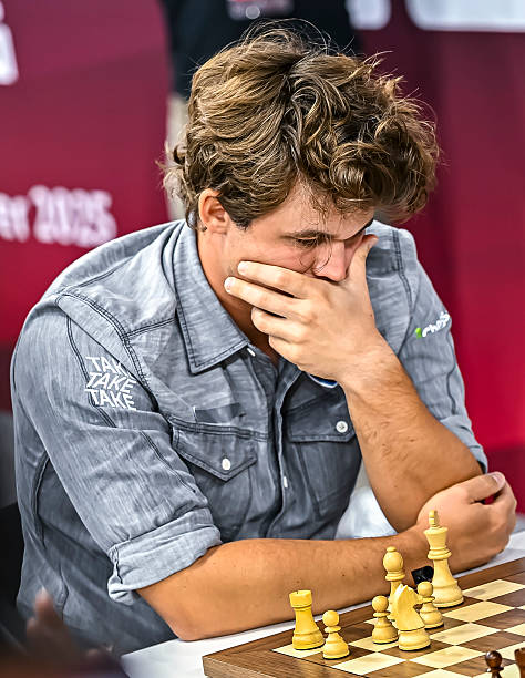 Magnus Carlsen và chiếc vương miện Freestyle: Chiến thắng định nghĩa lại cờ vua không khai cuộc - Ảnh 2.