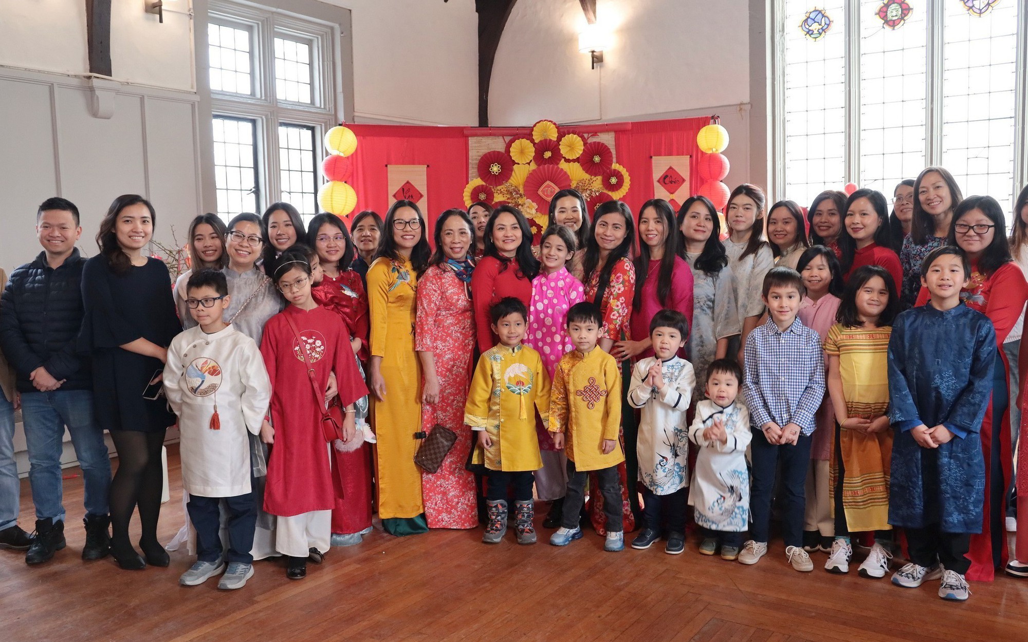 Xuân Bính Ngọ 2026: Nửa vòng Trái Đất, một cội nguồn