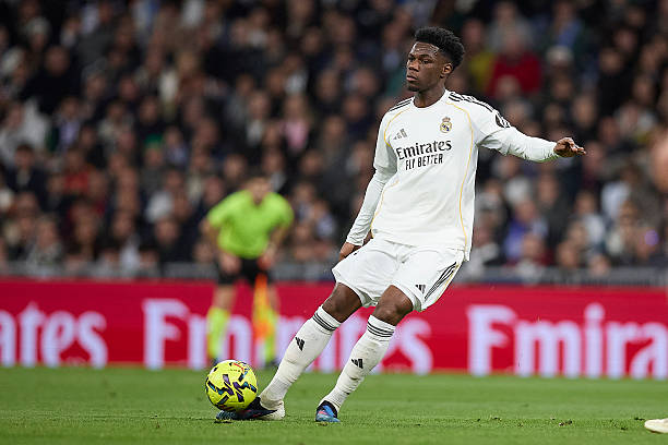 Aurelien Tchouameni sẽ bị treo giò nếu nhận thêm thẻ vàng ở trận đấu với Benfica Aurelien Tchouameni sẽ bị treo giò nếu nhận thêm thẻ vàng ở trận đấu với Benfica