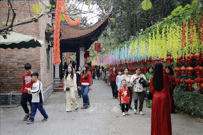 Mùng 3 Tết, Bắc Bộ tiếp tục rét, Nam Bộ có nơi nắng nóng - Ảnh 1. Mùng 3 Tết, Bắc Bộ tiếp tục rét, Nam Bộ có nơi nắng nóng - Ảnh 1.