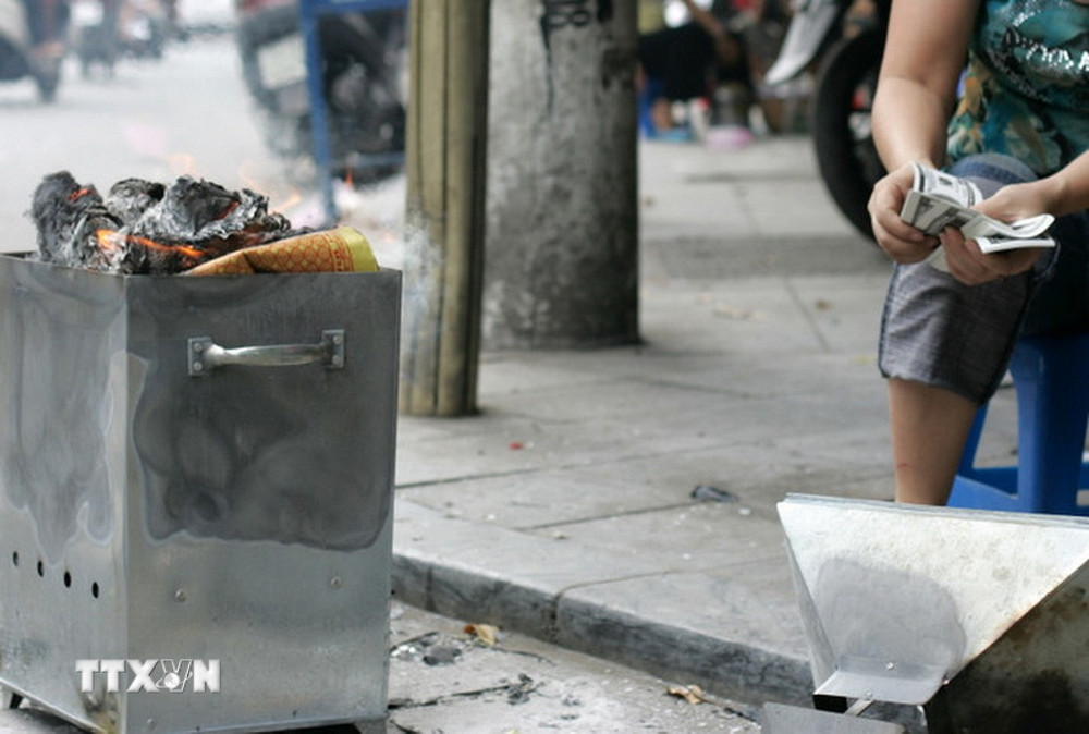 Tết Nguyên đán 2026: Ý nghĩa Lễ hóa vàng ngày Tết - Ảnh 1.