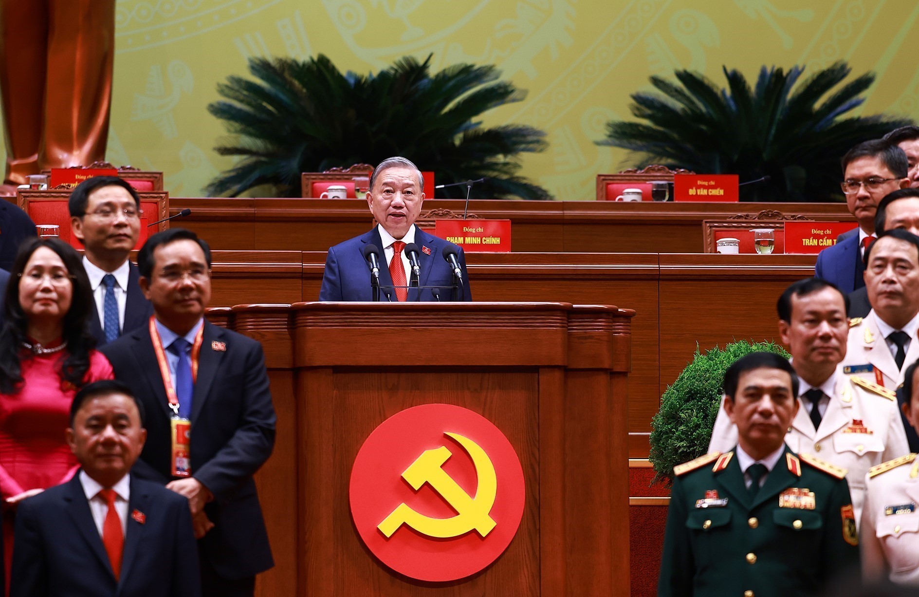 Vững bước dưới cờ Đảng: Từ niềm tin lịch sử đến mệnh lệnh hành động - Ảnh 5.