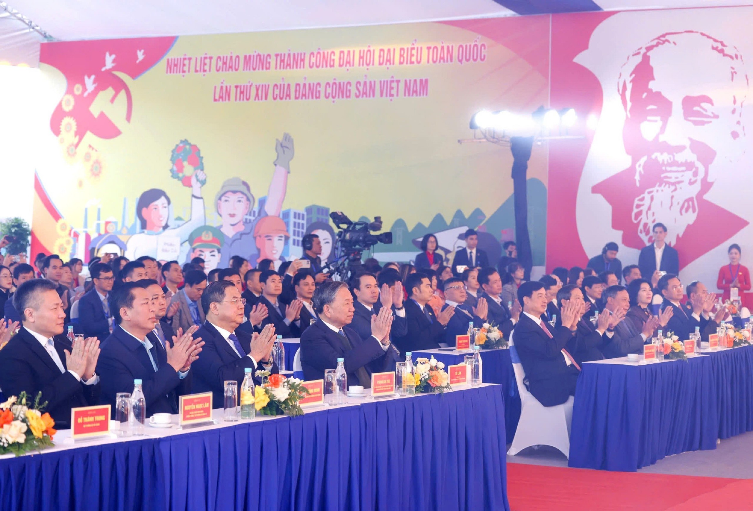 Tổng Bí thư Tô Lâm dự Lễ khởi công dự án Khu đô thị đa mục tiêu tại Hà Nội - Ảnh 1.