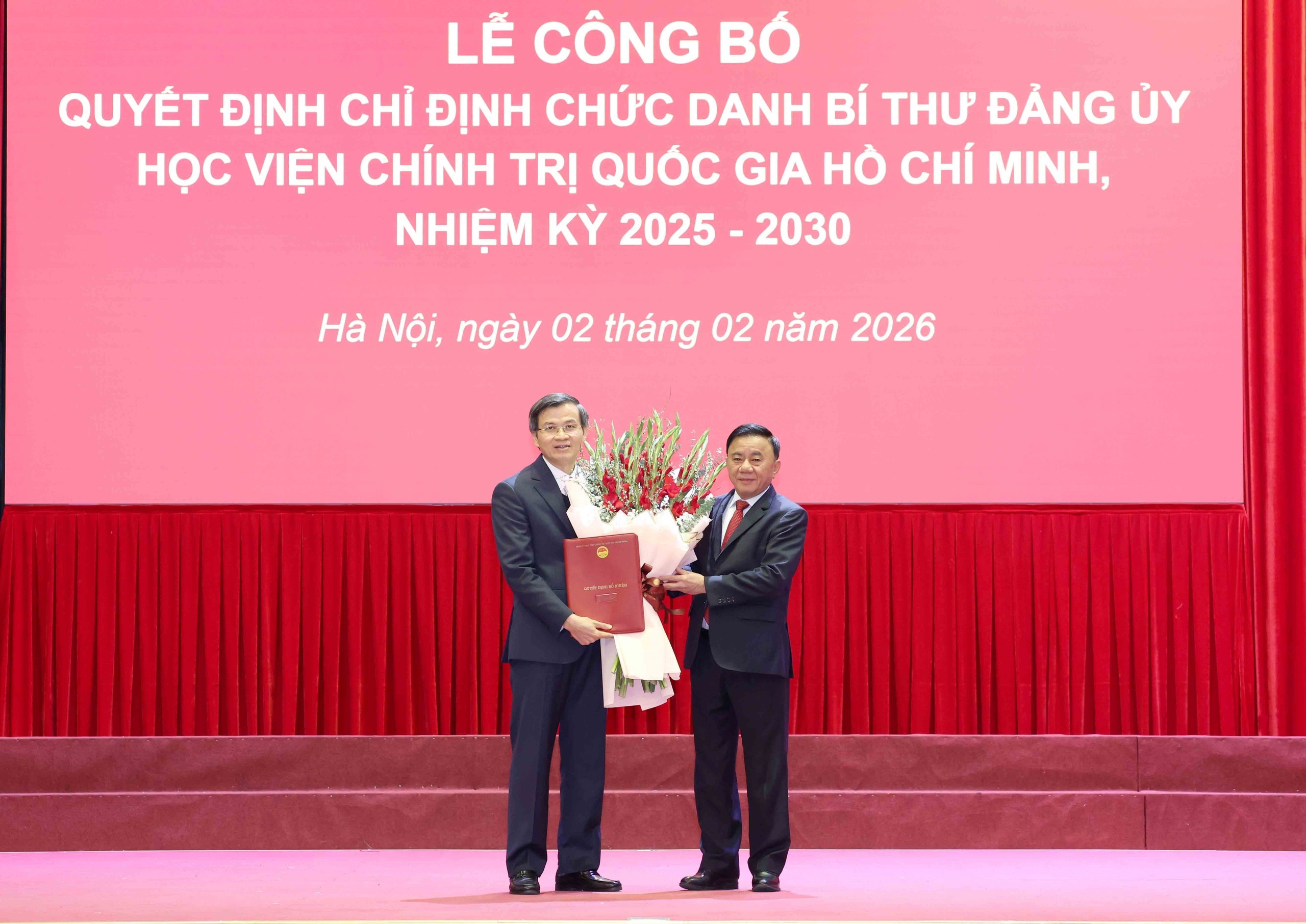 Đồng chí Đoàn Minh Huấn giữ chức Bí thư Đảng uỷ Học viện Chính trị quốc gia Hồ Chí Minh - Ảnh 6.
