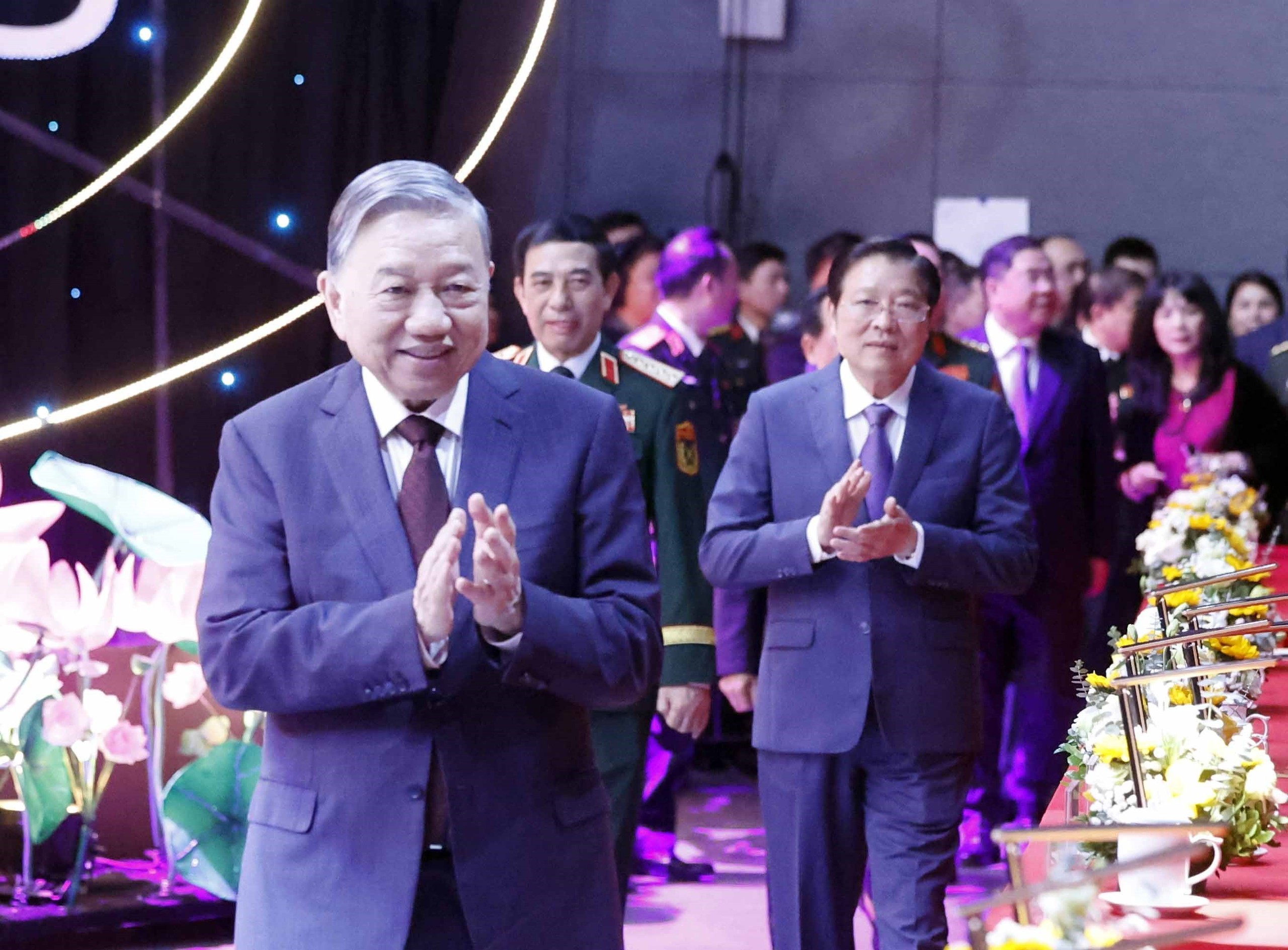 Tổng Bí thư Tô Lâm dự tổng kết, trao giải cuộc thi “Vững bước dưới cờ Đảng” - Ảnh 1.